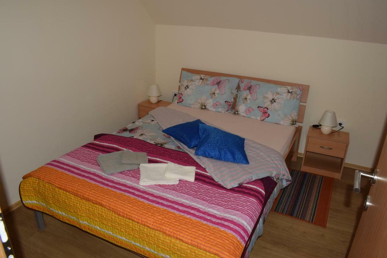 Apartmani Husko Тухельске-Топлице Экстерьер фото